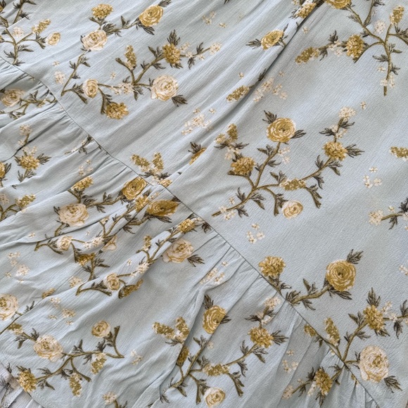 Xhilaration Floral High-Low Ruffle Hem Skirt Blue & Yellow Roses Women’s Small - Picture 2 of 4